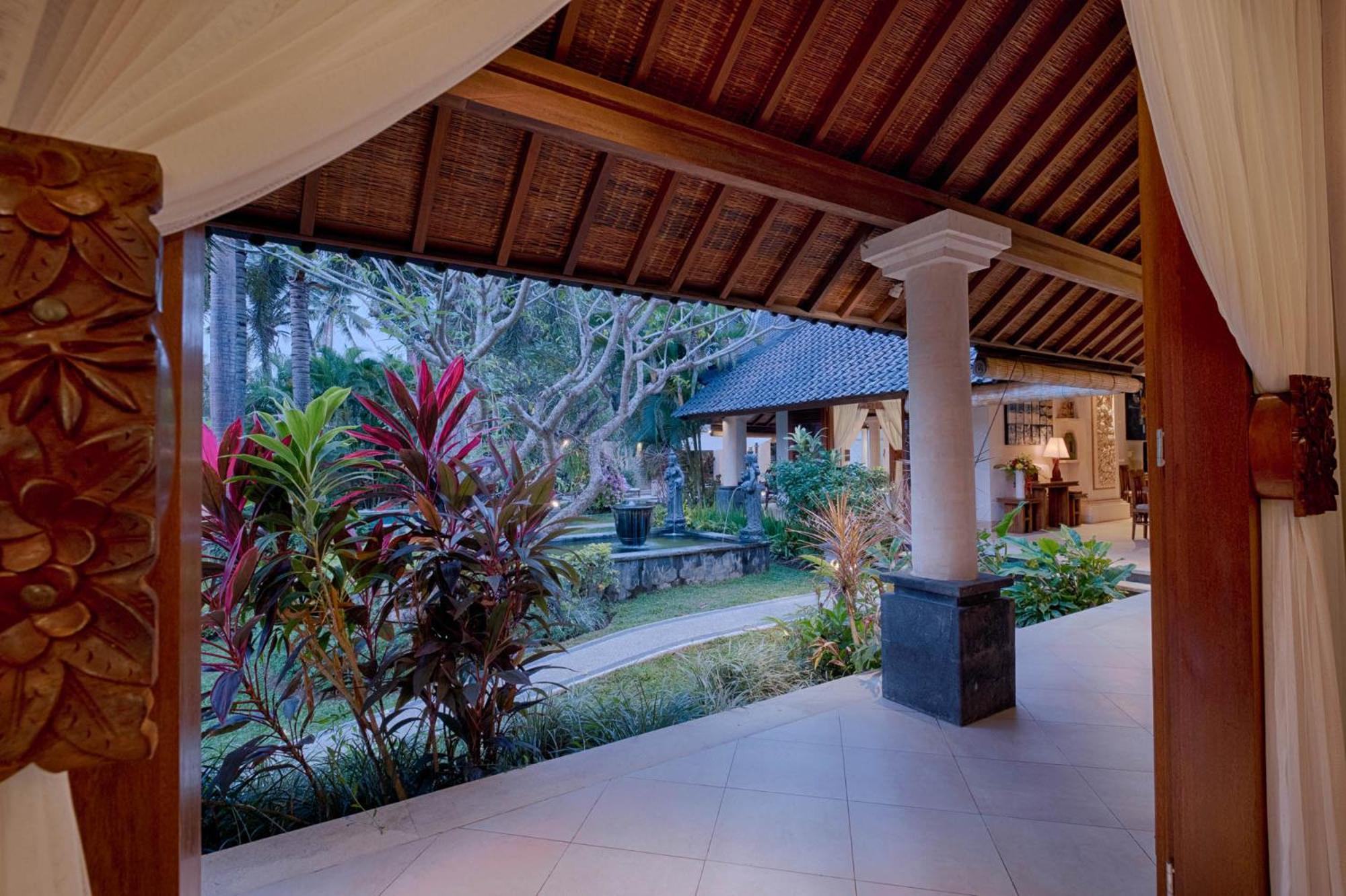 Kutus Kutus Saba Beach Villa Yogyakarta Exterior photo